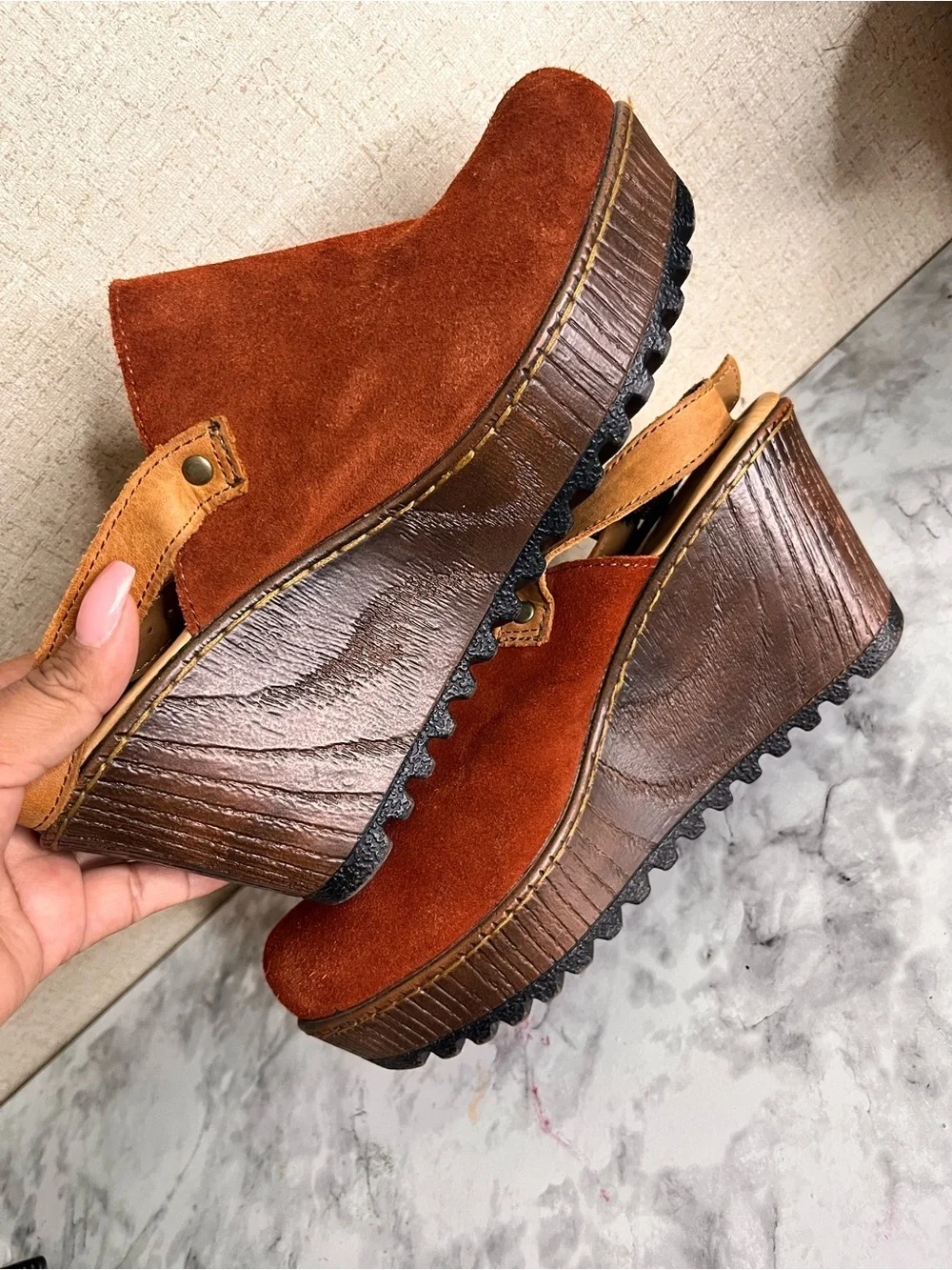 b.o.c. Rust Suede Wedge Slingback Clog - Tan Strap